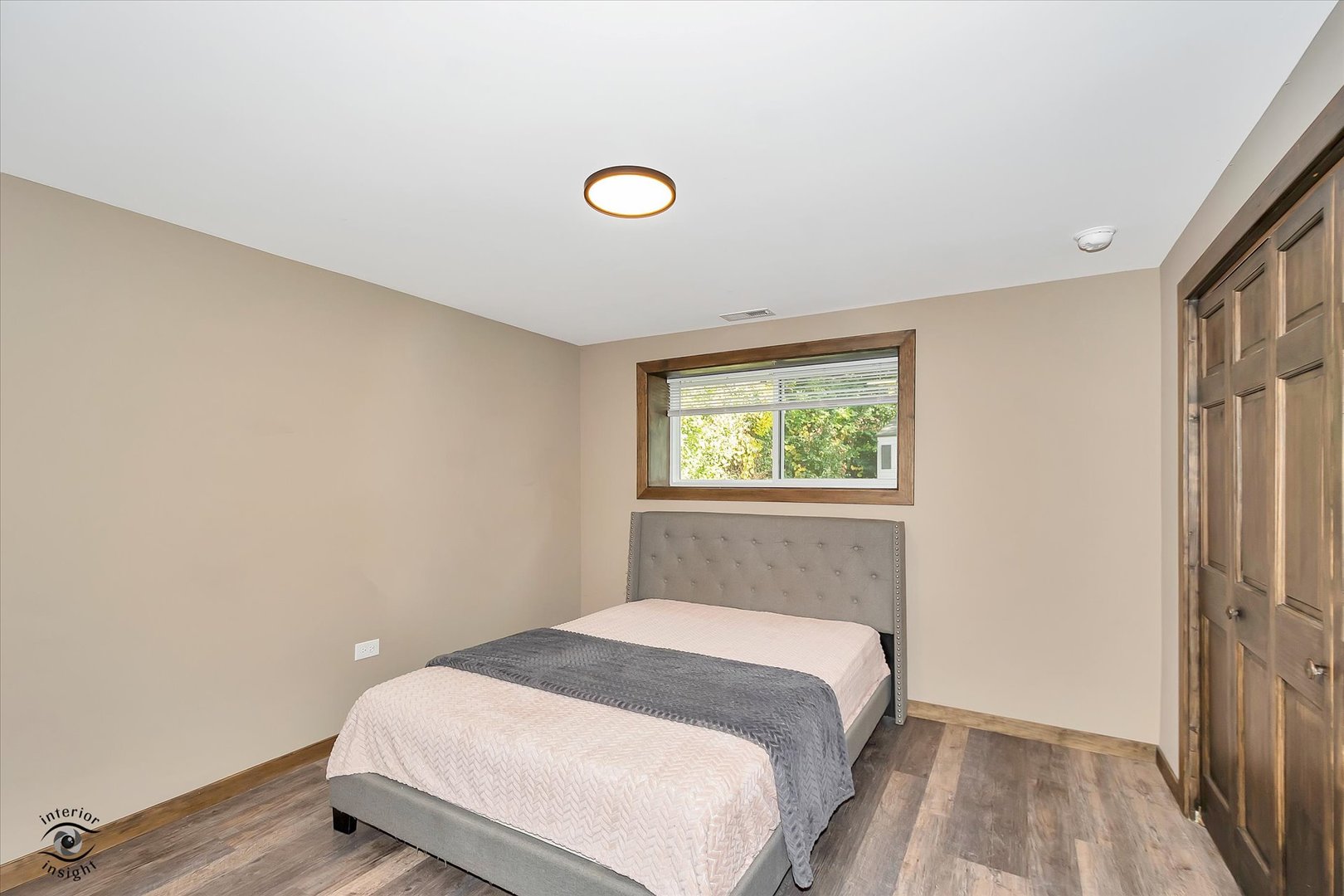 7829 Valley View Lane, Woodridge, IL 60517