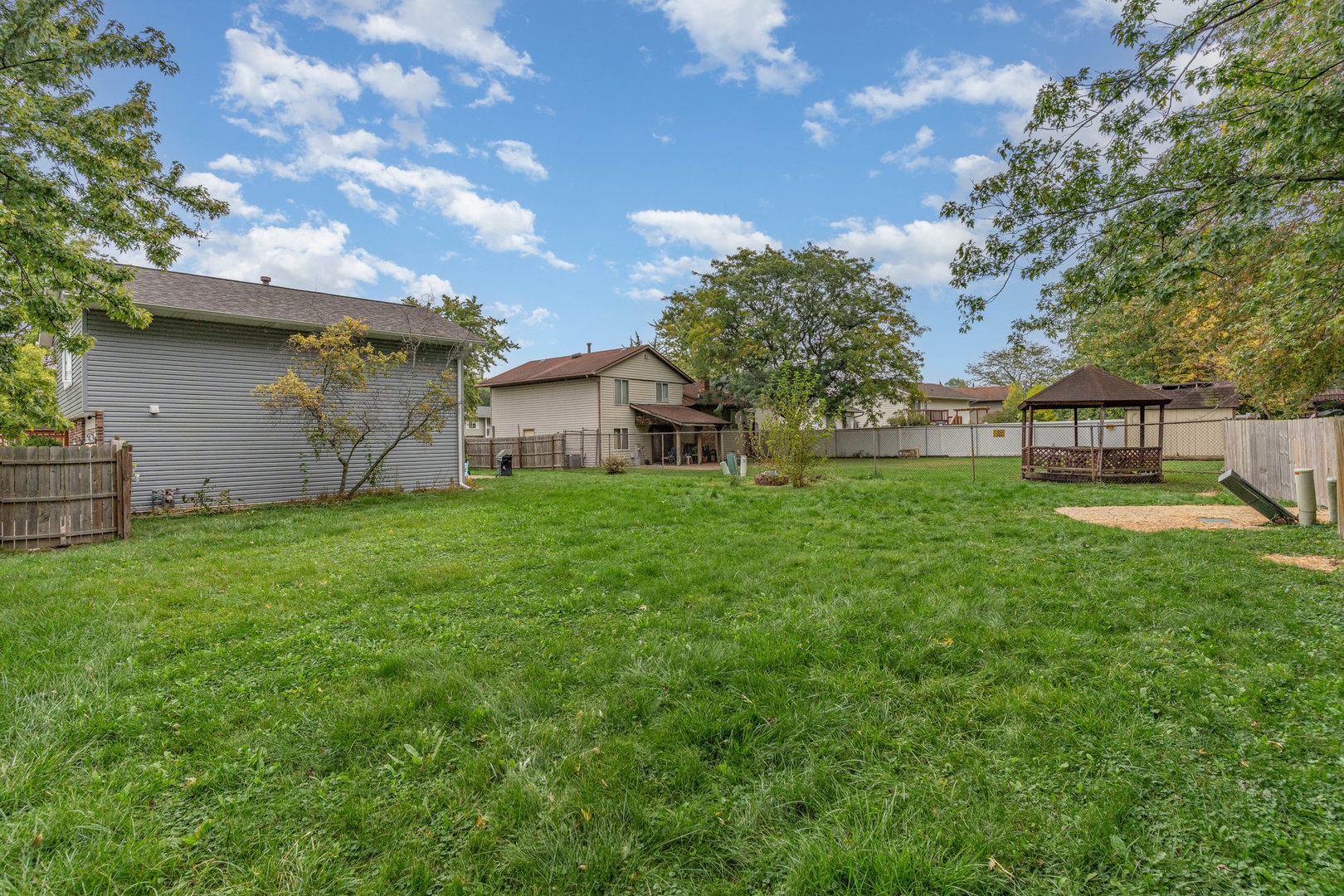 7639 W Juniper Court, Frankfort, IL 60423