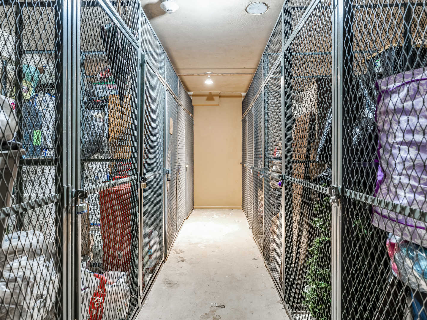 907 S Williams Street #212, Westmont, IL 60559