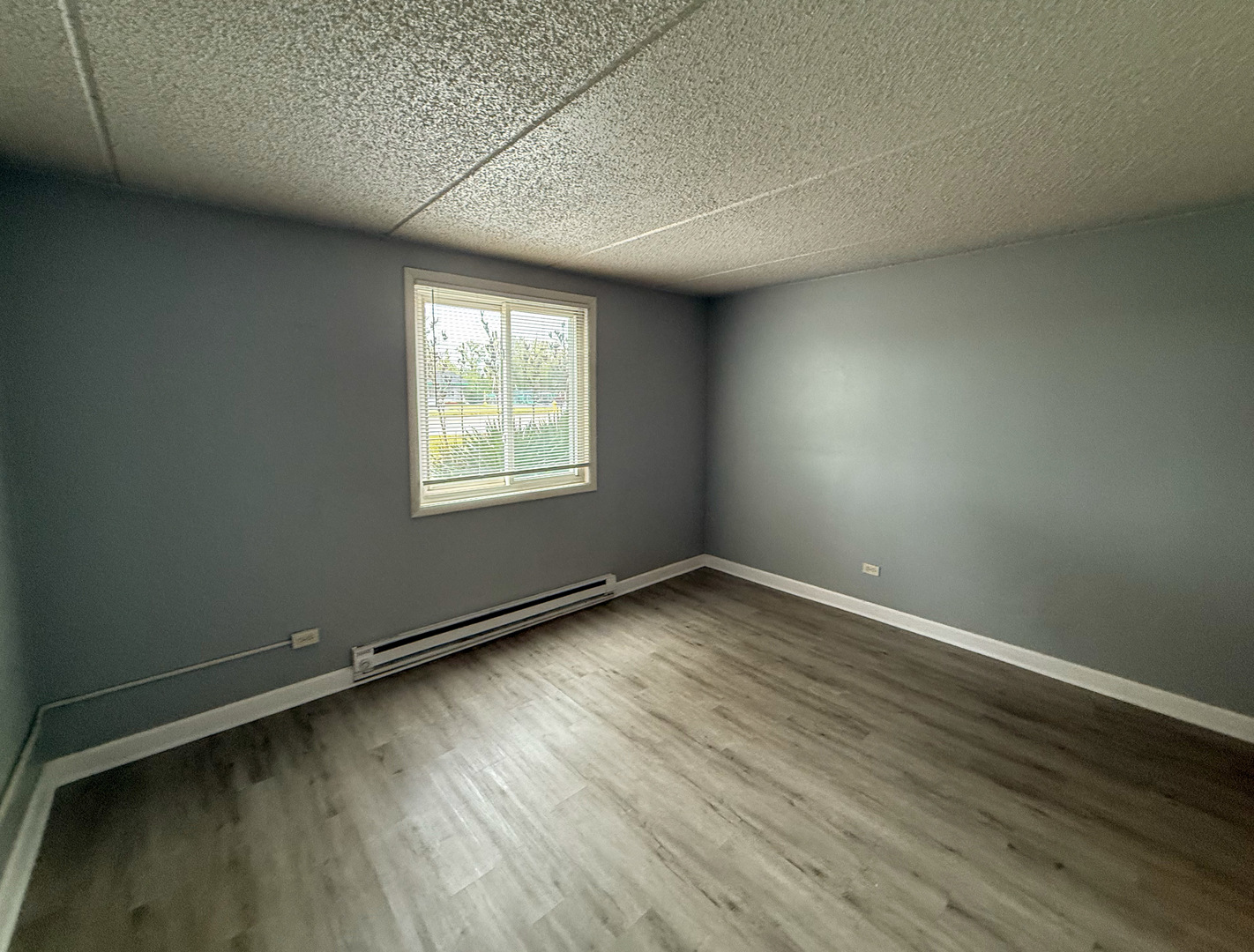 6305 Joliet Road #11, Countryside, IL 60525