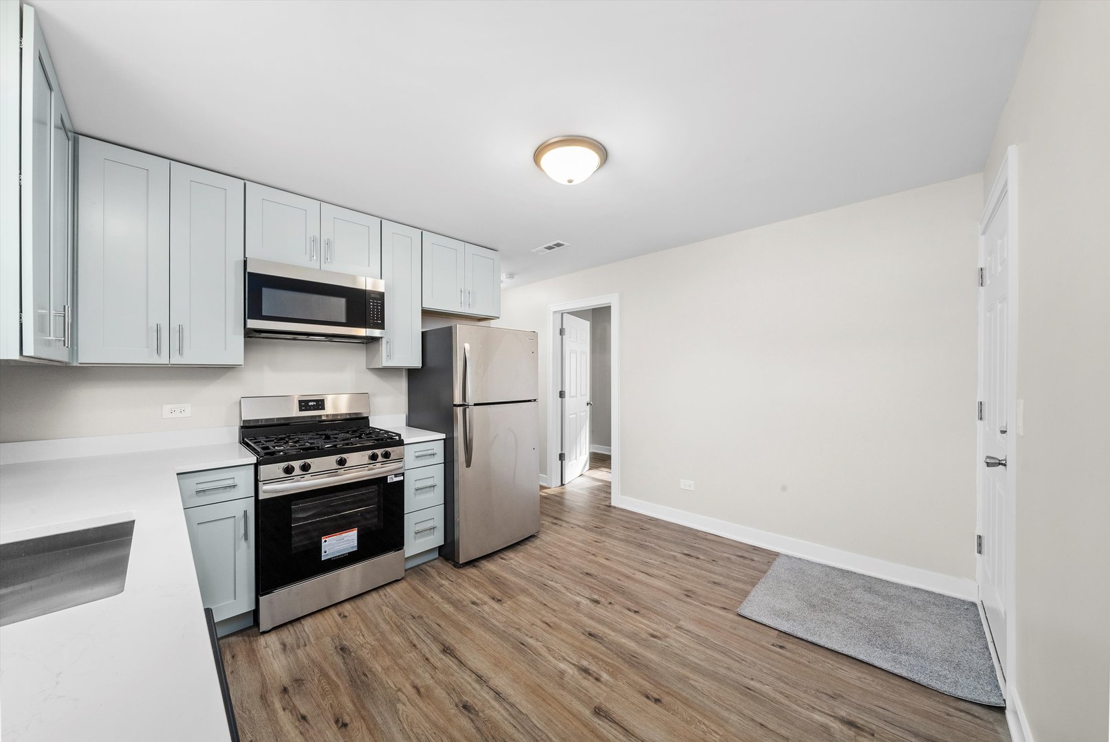 146 S 9th Avenue, Maywood, IL 60153