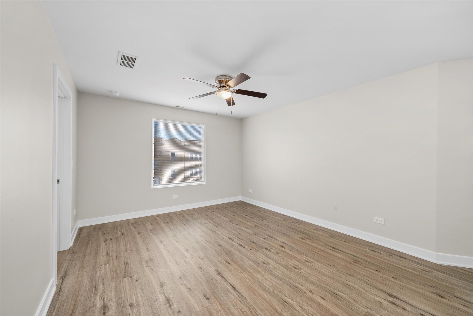 146 S 9th Avenue, Maywood, IL 60153