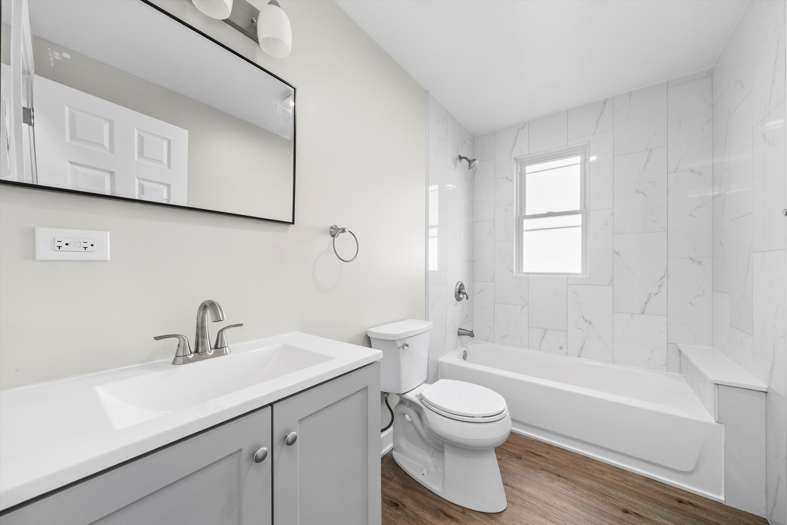 146 S 9th Avenue, Maywood, IL 60153