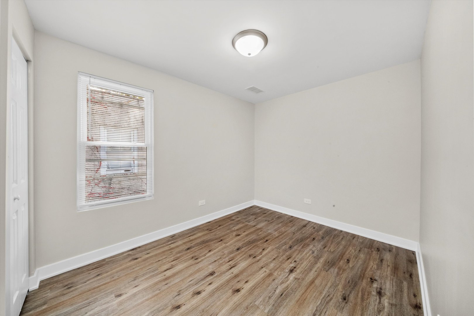 146 S 9th Avenue, Maywood, IL 60153