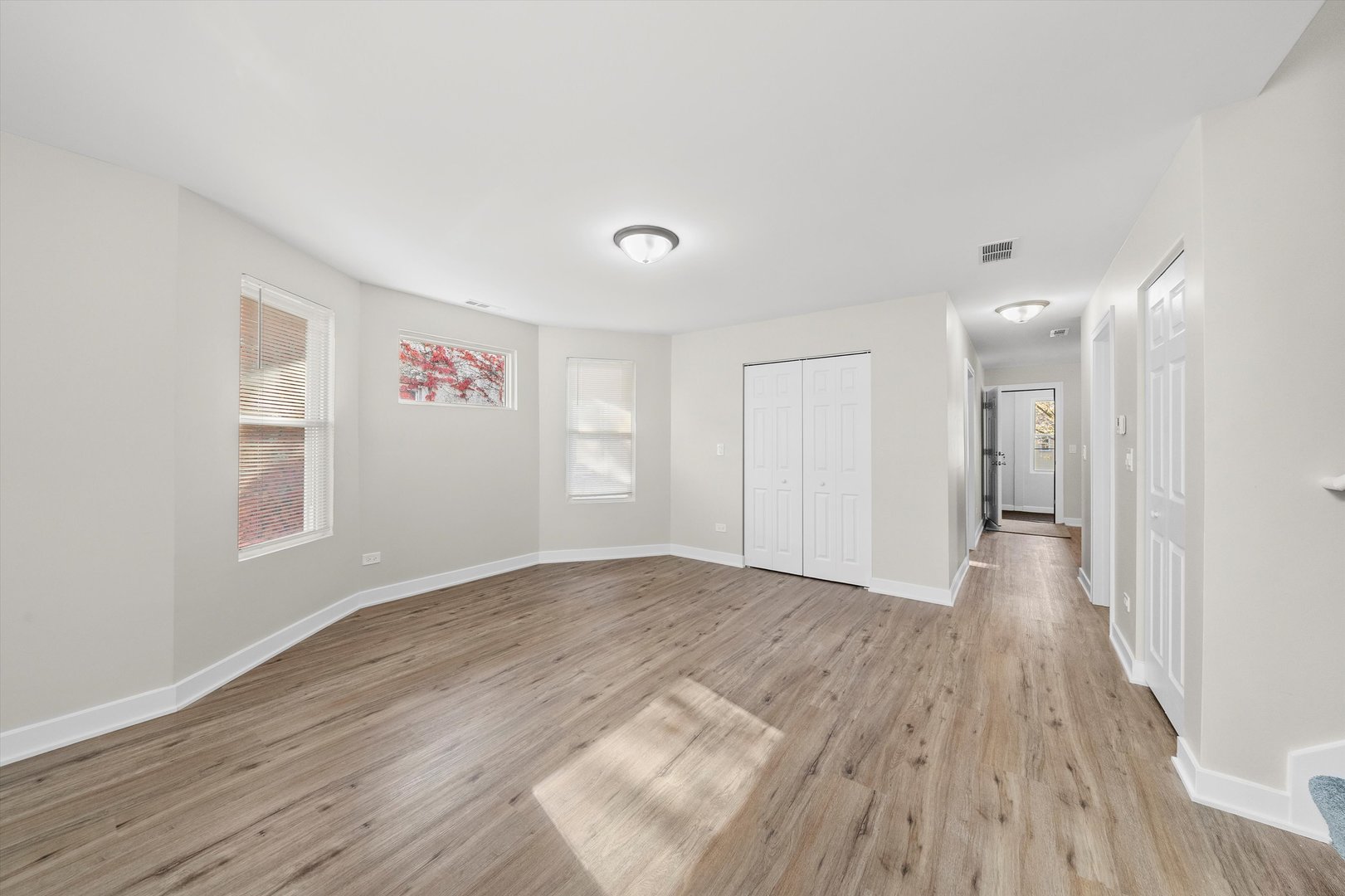 146 S 9th Avenue, Maywood, IL 60153