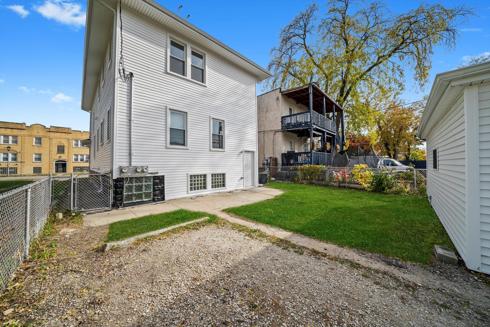 146 S 9th Avenue, Maywood, IL 60153