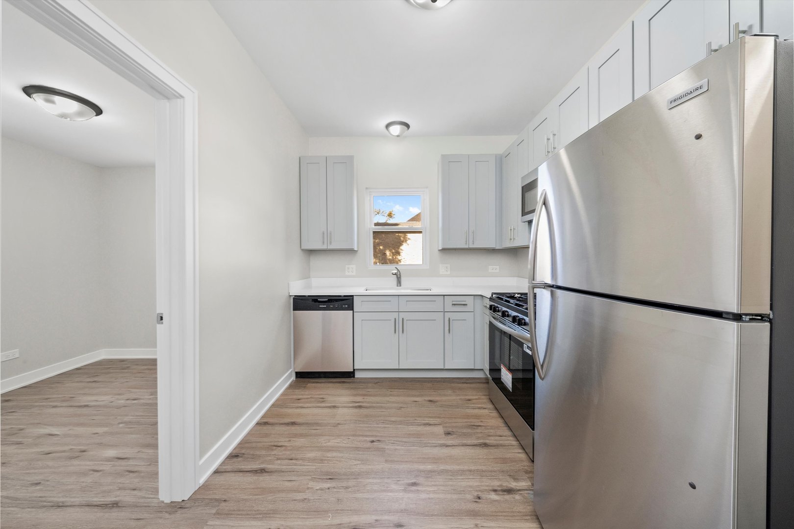 146 S 9th Avenue, Maywood, IL 60153