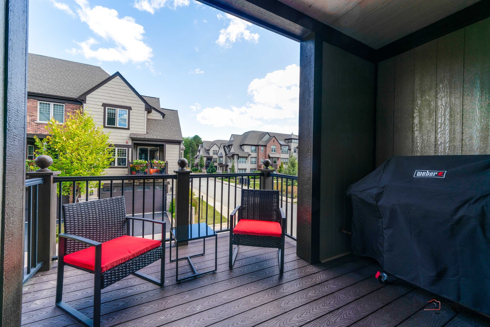 654 Parkside Court, Libertyville, IL 60048