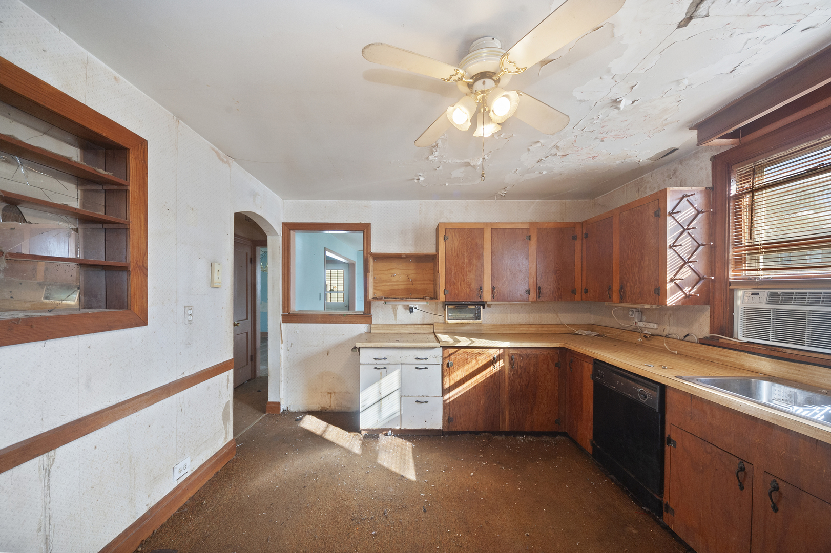 139 E Anita Avenue, Mount Prospect, IL 60056