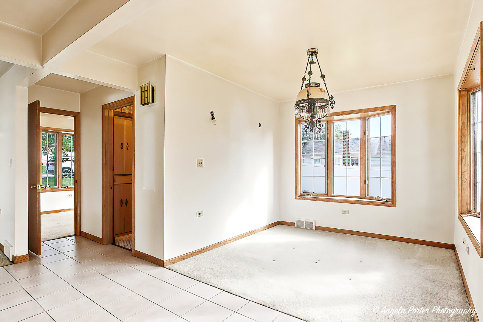 3709 Grand Avenue, McHenry, IL 60050