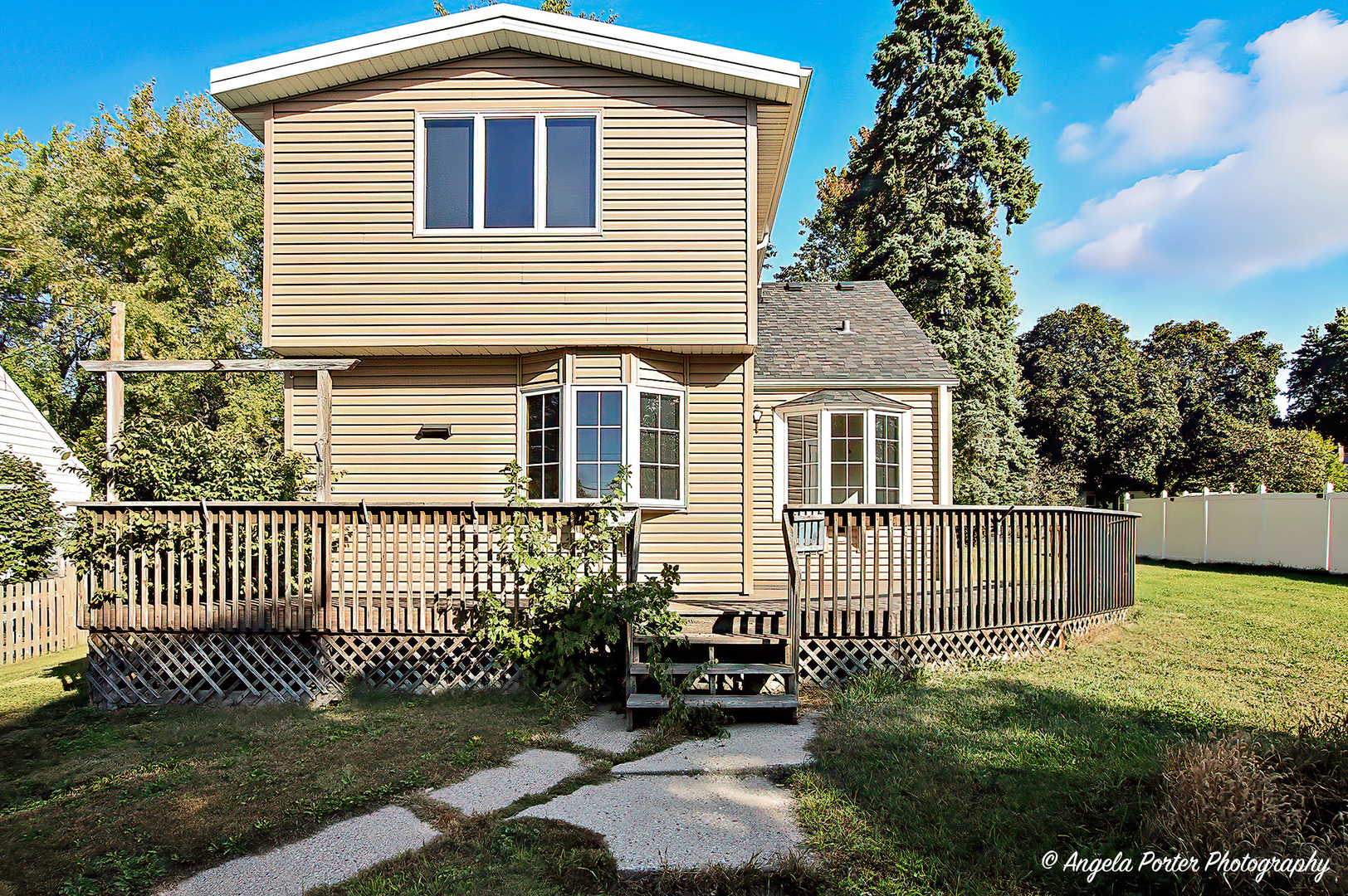 3709 Grand Avenue, McHenry, IL 60050