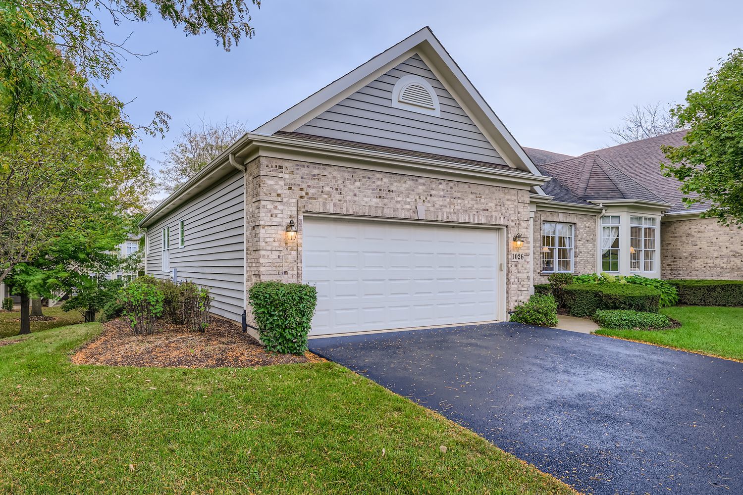 1026 Heron Way, Woodstock, IL 60098