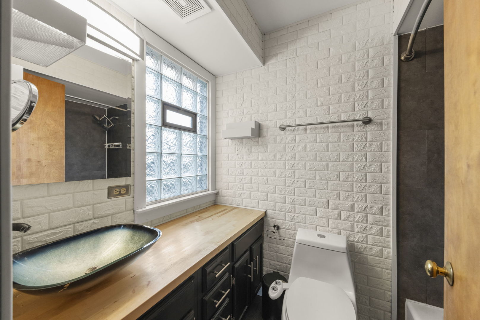 39 Hereford Drive, Crete, IL 60417