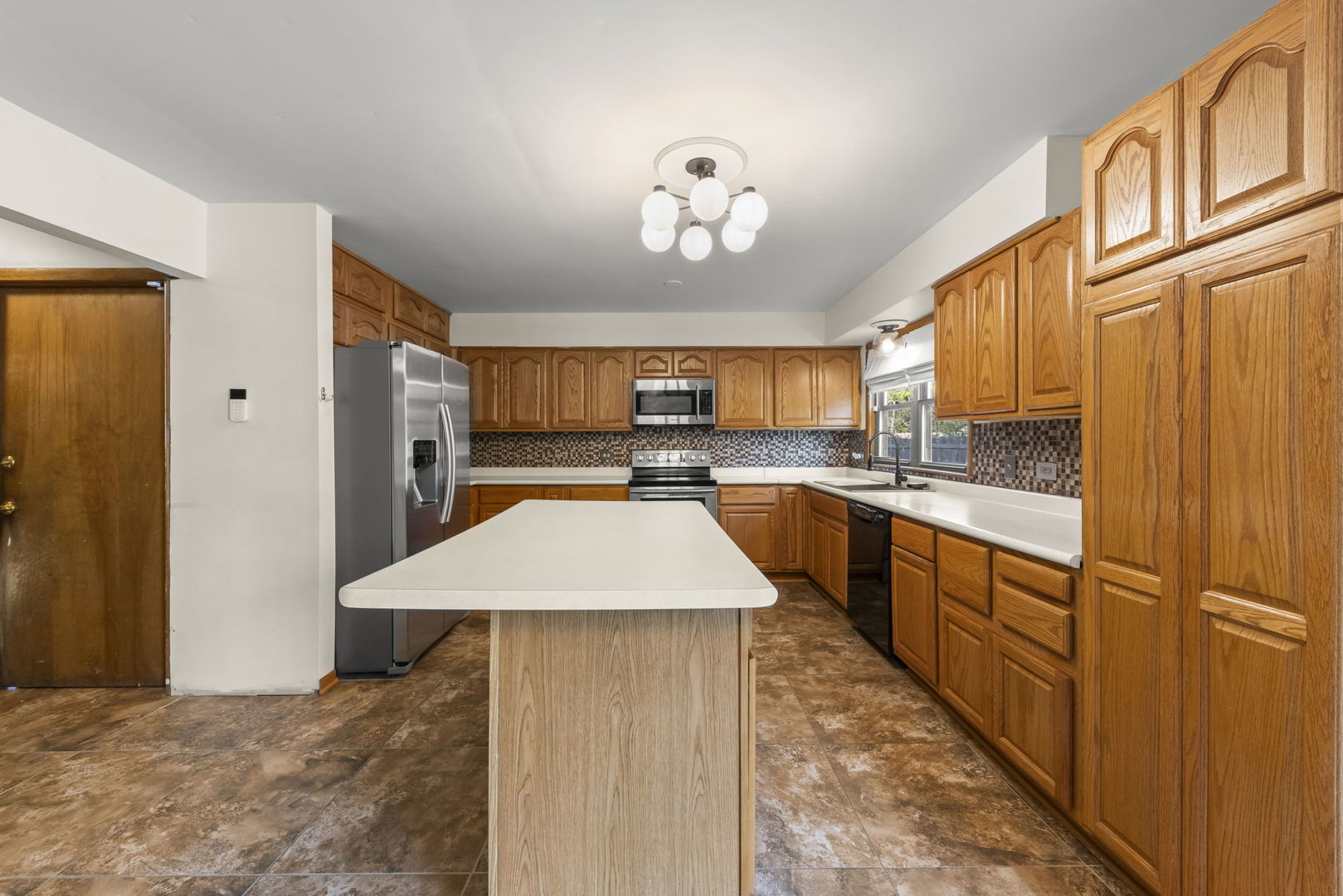 39 Hereford Drive, Crete, IL 60417