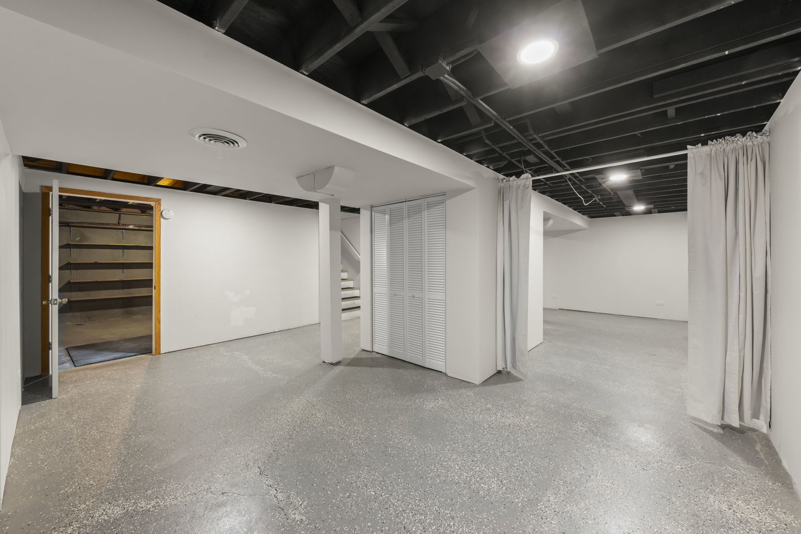 39 Hereford Drive, Crete, IL 60417