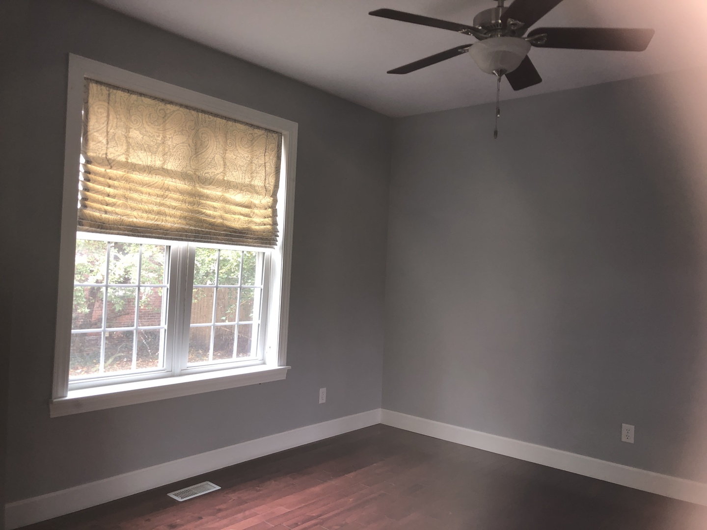 321 N Quincy Street, Clinton, IL 61727