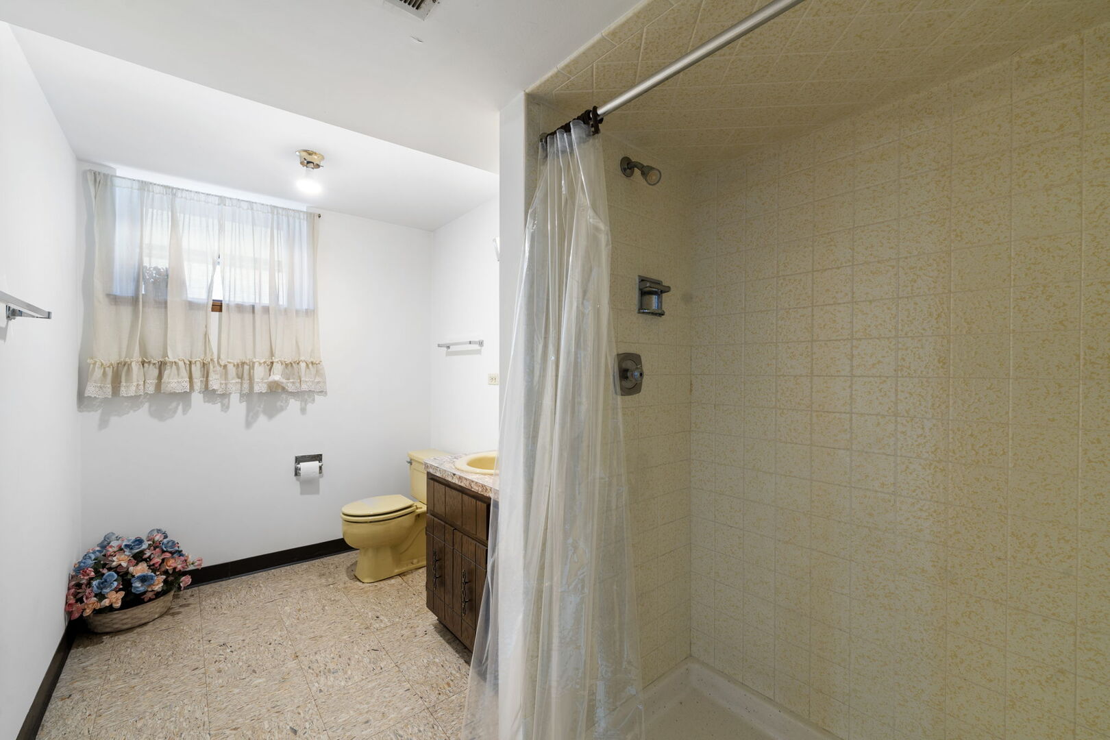 8427 W Windsor Avenue #1, Chicago, IL 60656