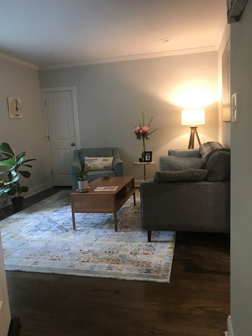 2224 Foster Street, Evanston, IL 60201