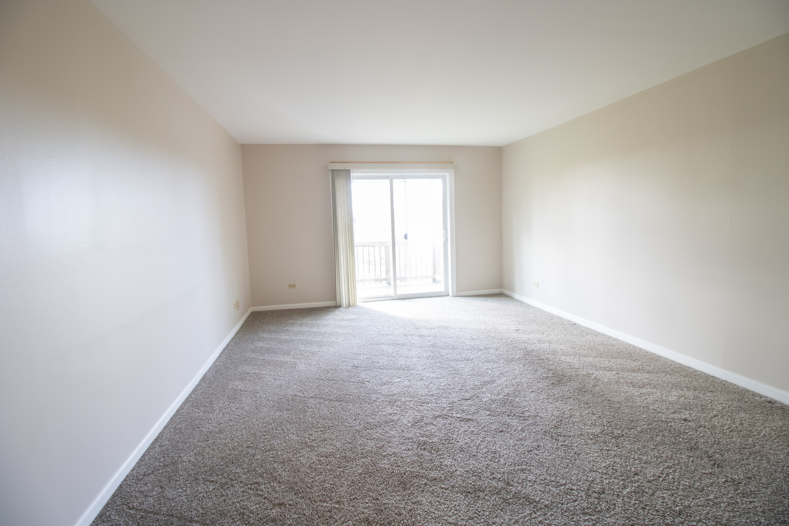 650 Murray Lane #314, Des Plaines, IL 60016