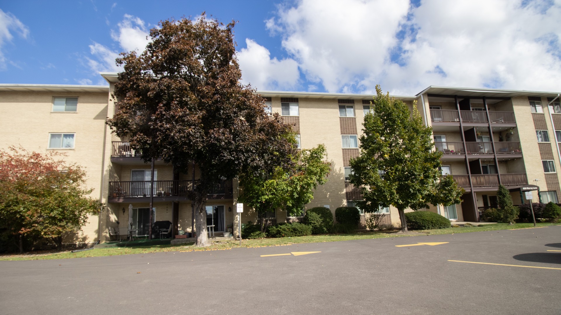 650 Murray Lane #314, Des Plaines, IL 60016