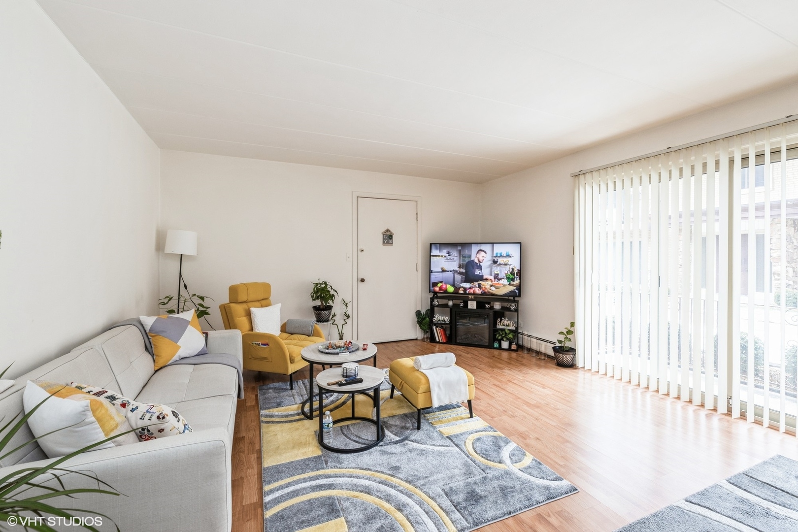 6148 S Kensington Avenue #1, Countryside, IL 60525