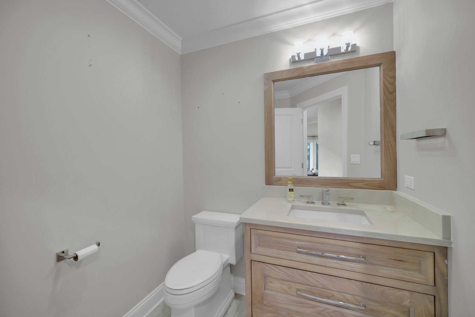 3901 White Eagle Drive, Naperville, IL 60564