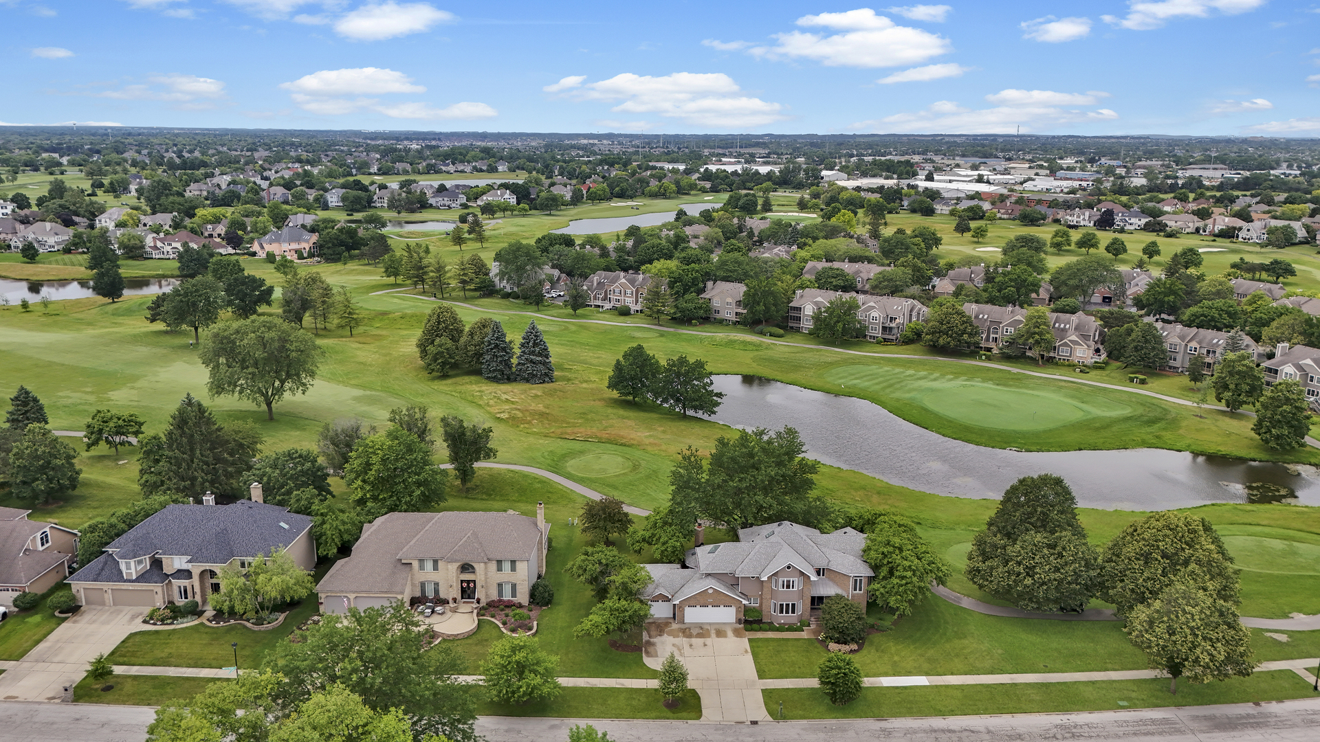 3901 White Eagle Drive, Naperville, IL 60564