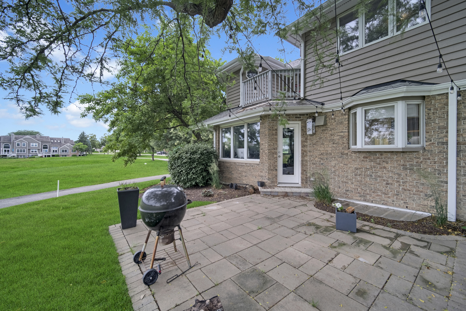 3901 White Eagle Drive, Naperville, IL 60564