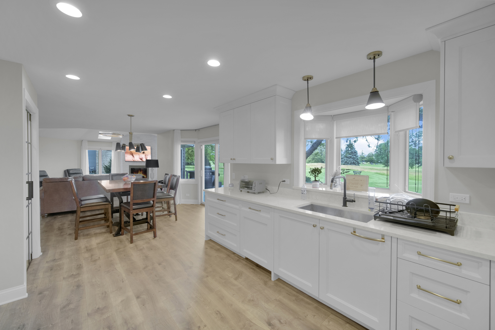 3901 White Eagle Drive, Naperville, IL 60564