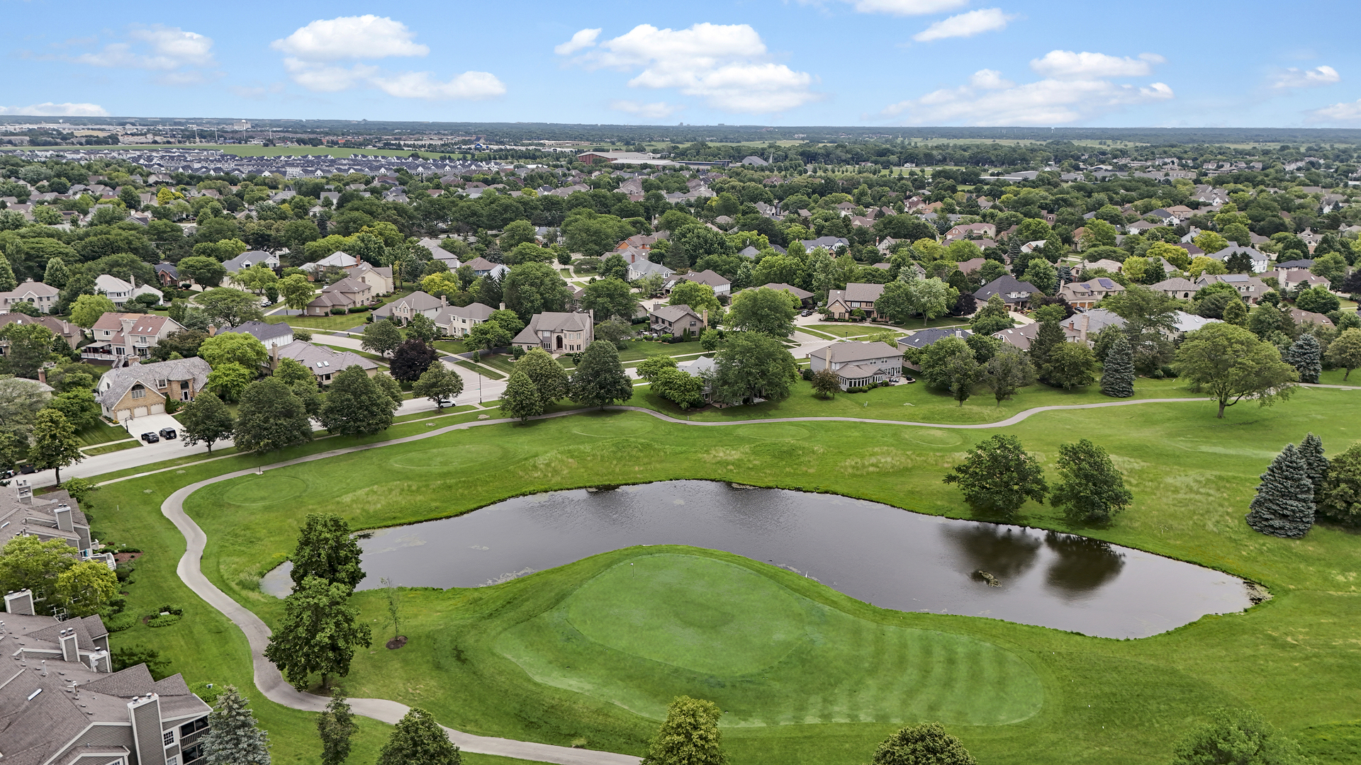 3901 White Eagle Drive, Naperville, IL 60564