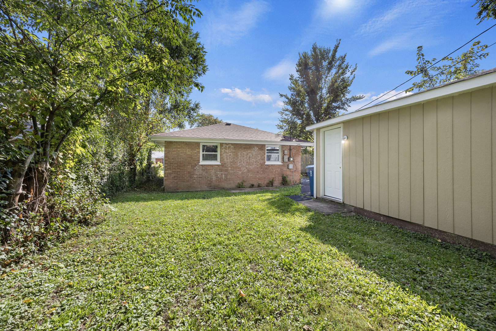595 W 16TH Place, Chicago Heights, IL 60411