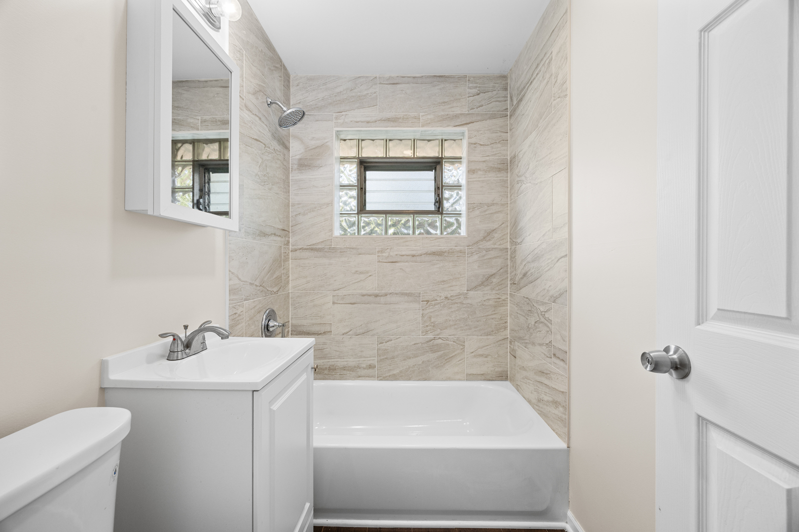 595 W 16TH Place, Chicago Heights, IL 60411