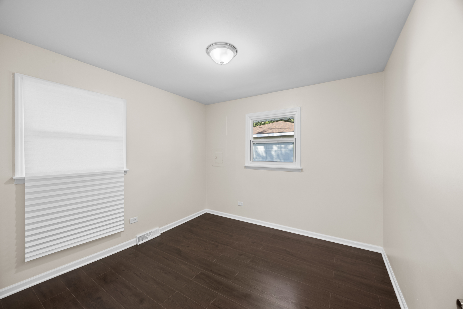 595 W 16TH Place, Chicago Heights, IL 60411