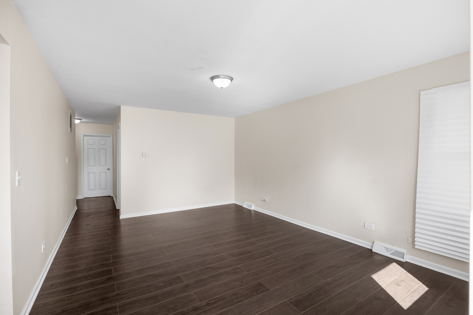 595 W 16TH Place, Chicago Heights, IL 60411