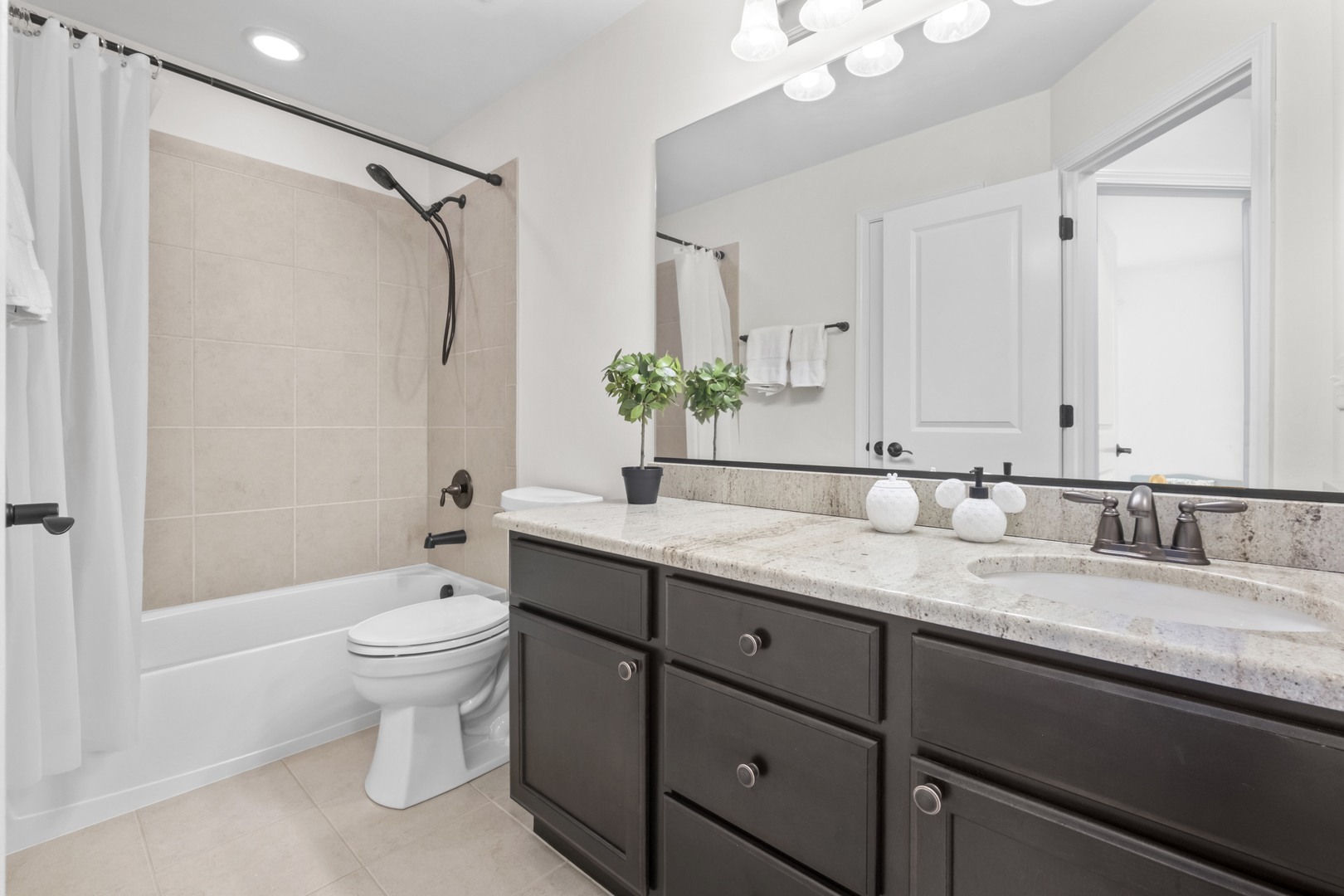 1519 E Arbor Lane, Arlington Heights, IL 60004