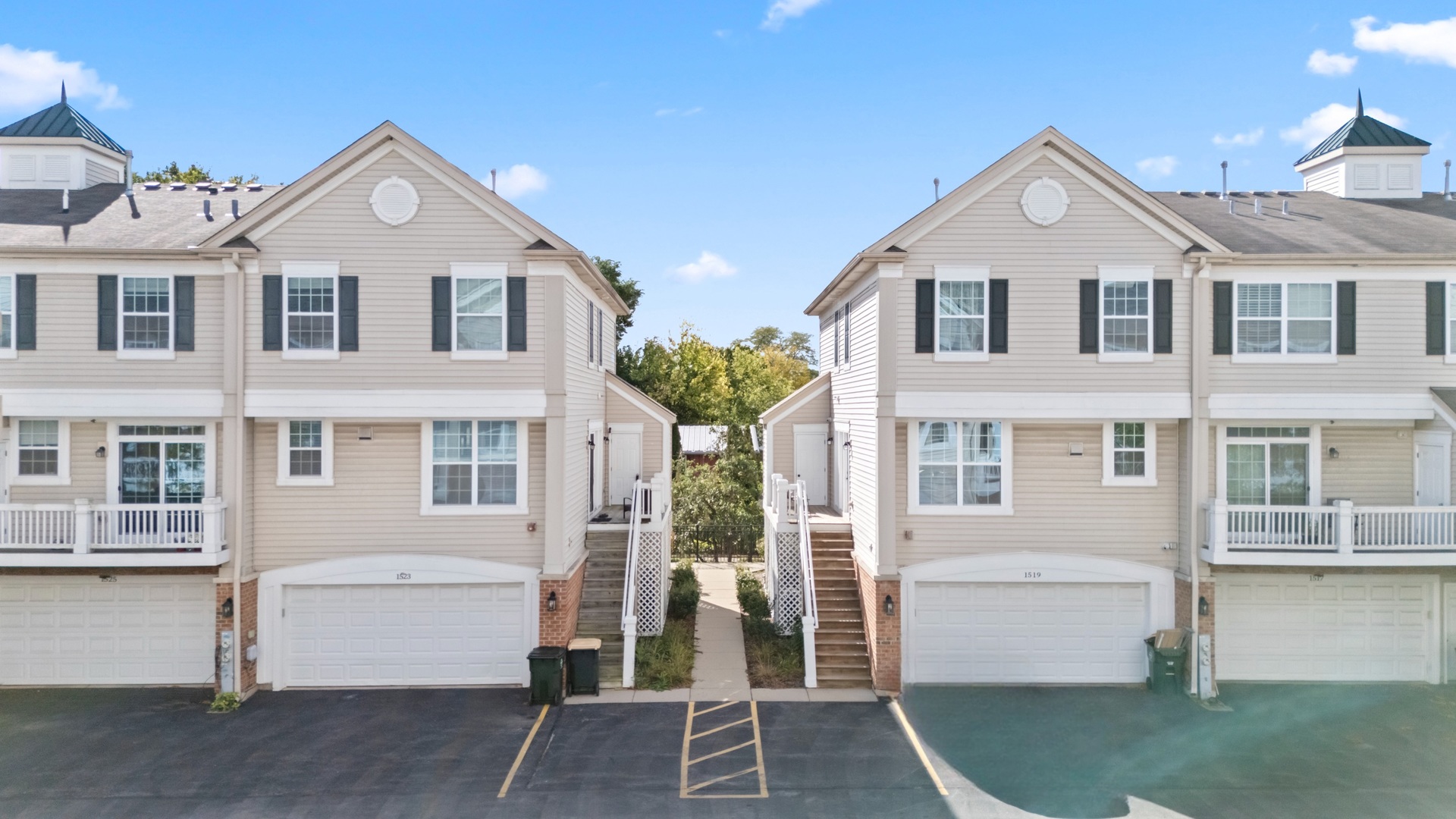 1519 E Arbor Lane, Arlington Heights, IL 60004