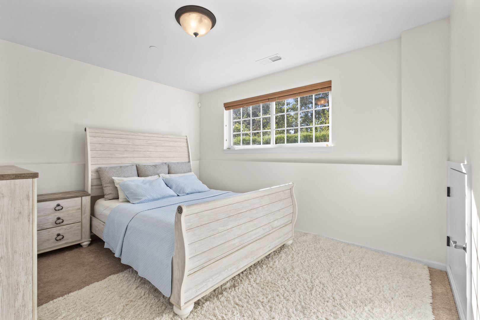1519 E Arbor Lane, Arlington Heights, IL 60004