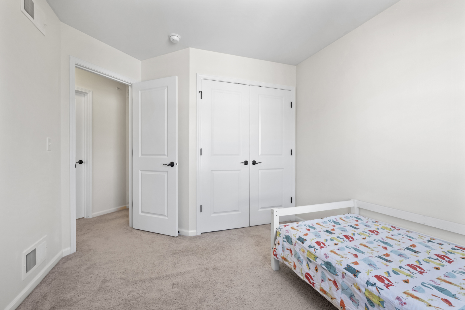 1519 E Arbor Lane, Arlington Heights, IL 60004