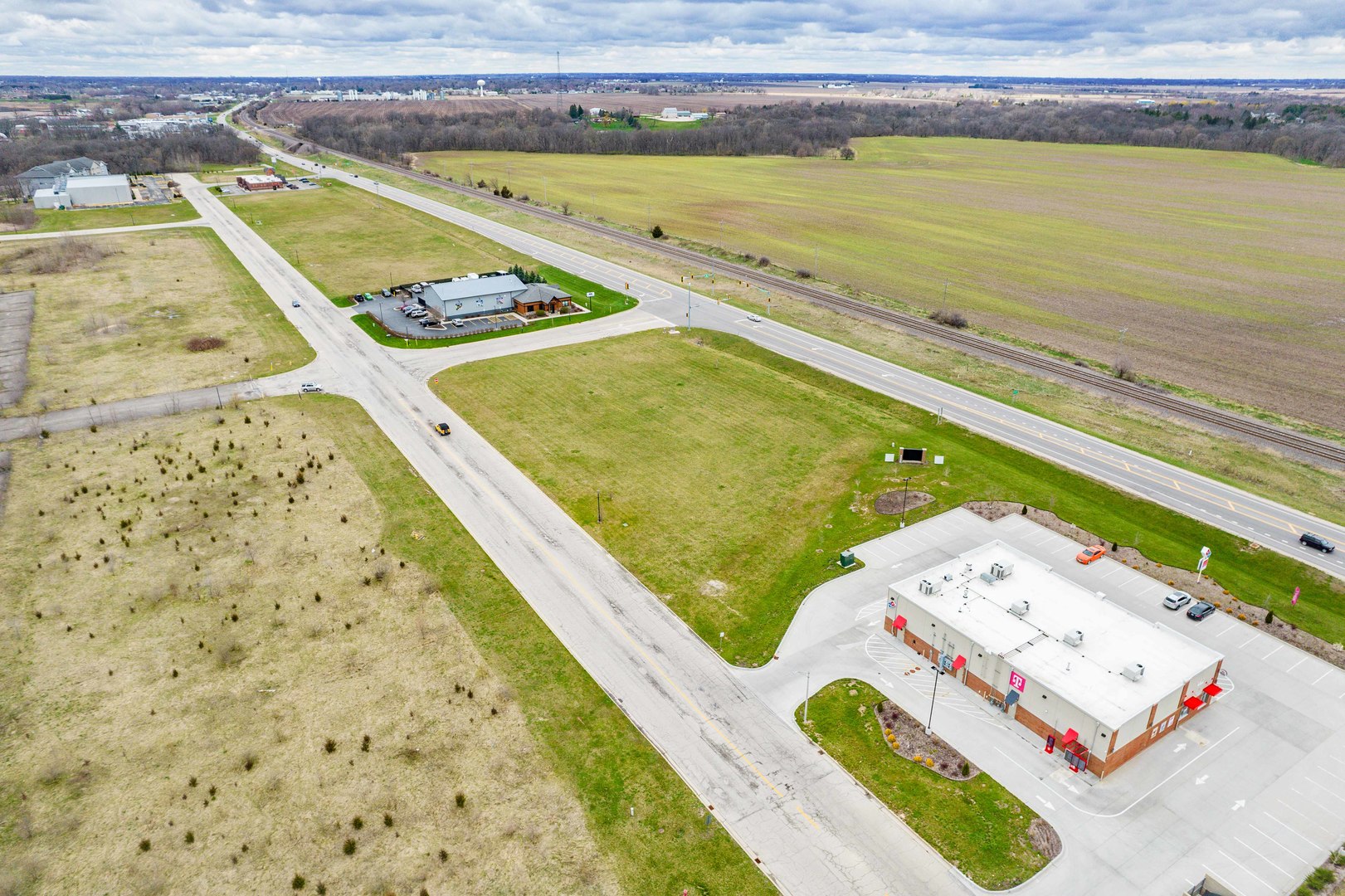 3825 Drew Avenue, Sandwich, IL 60548