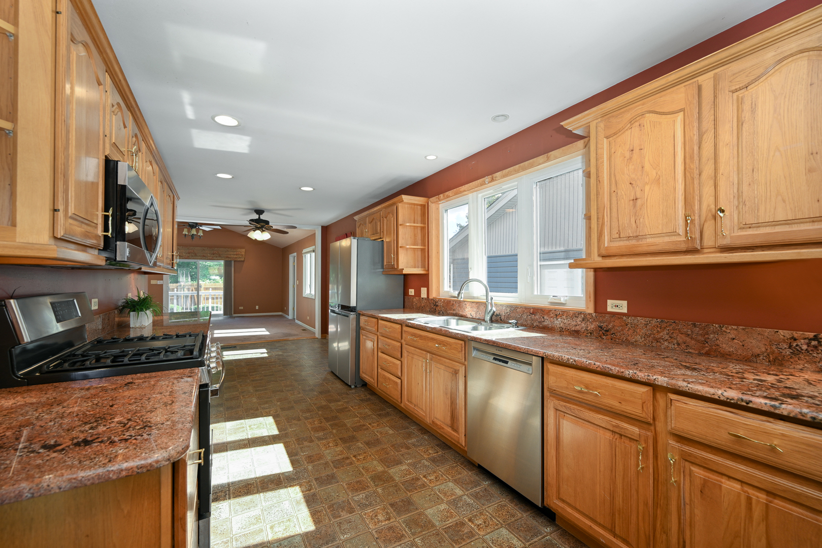 0N649 Knollwood Drive, Wheaton, IL 60187