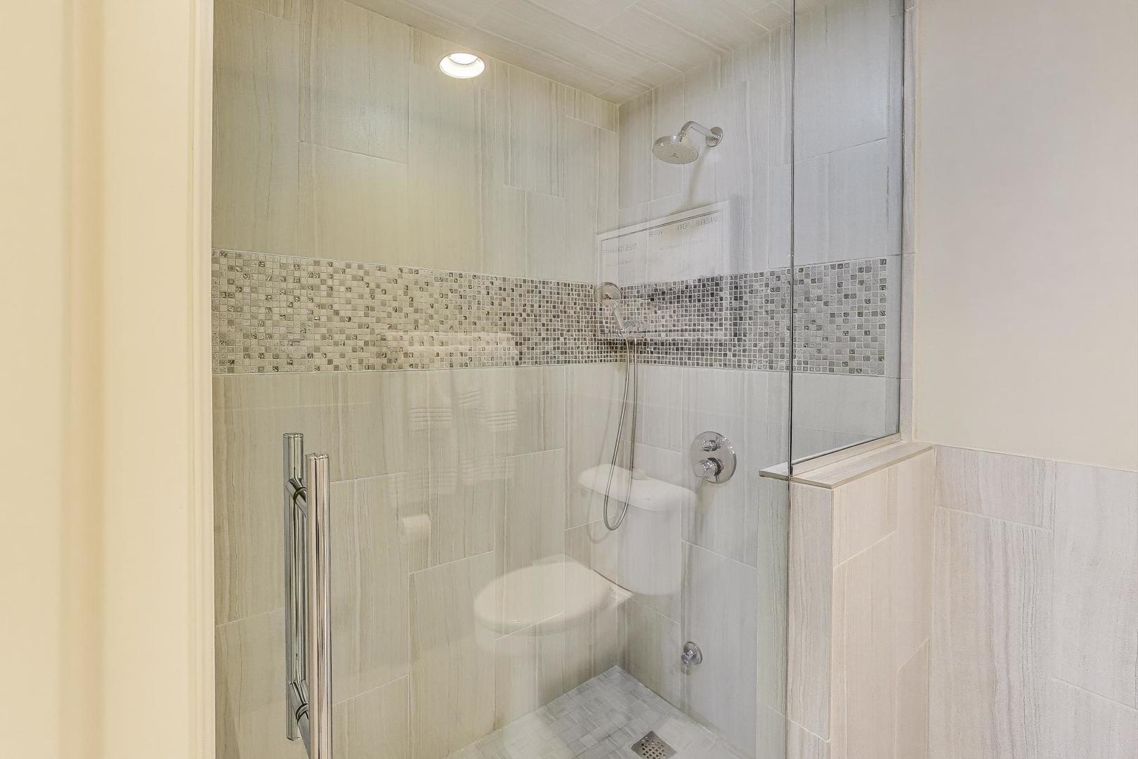 105 Burr Ridge Club Drive, Burr Ridge, IL 60527