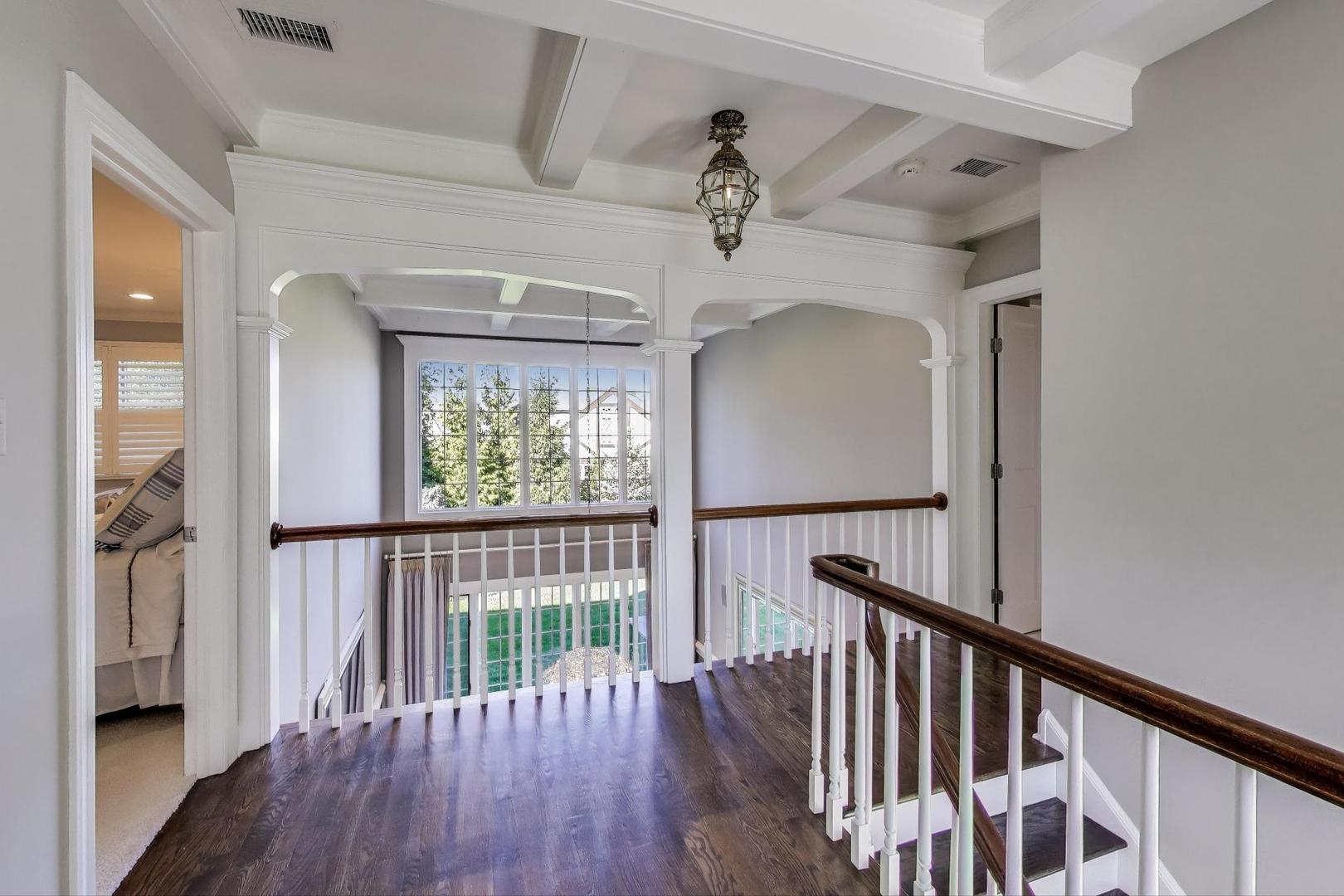 105 Burr Ridge Club Drive, Burr Ridge, IL 60527