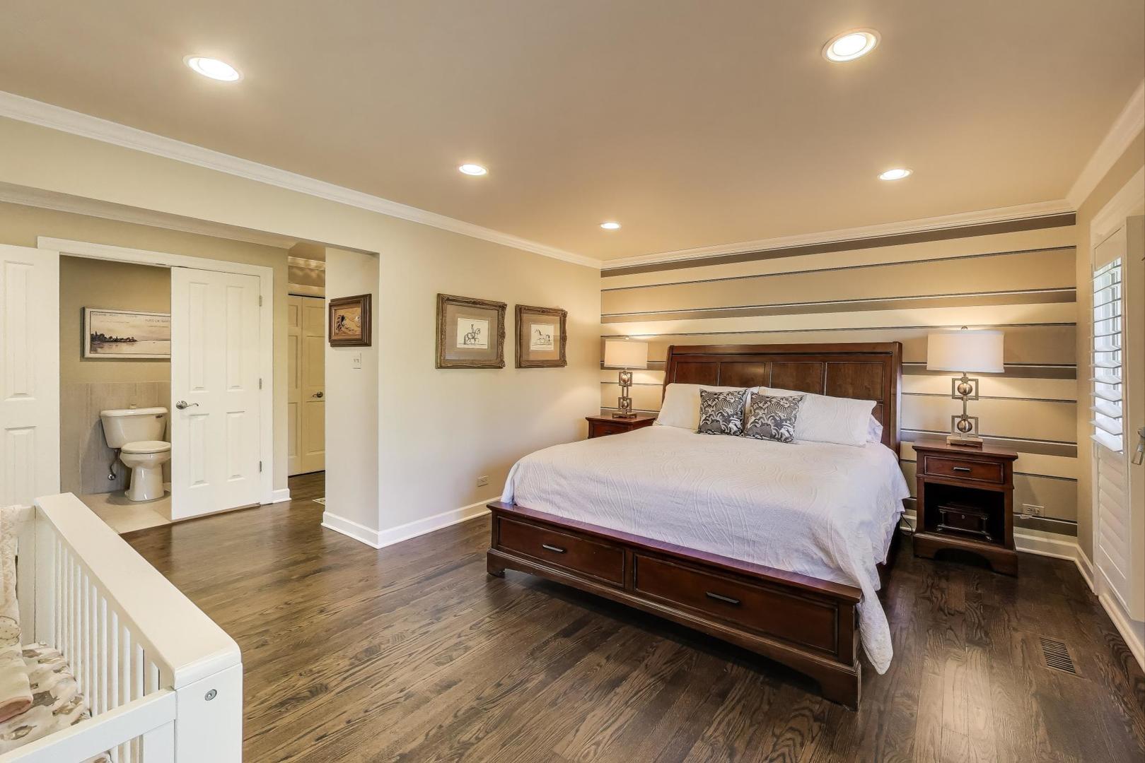 105 Burr Ridge Club Drive, Burr Ridge, IL 60527