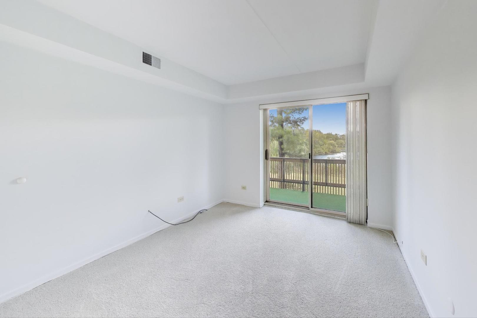 502 Redondo Drive #205, Downers Grove, IL 60516