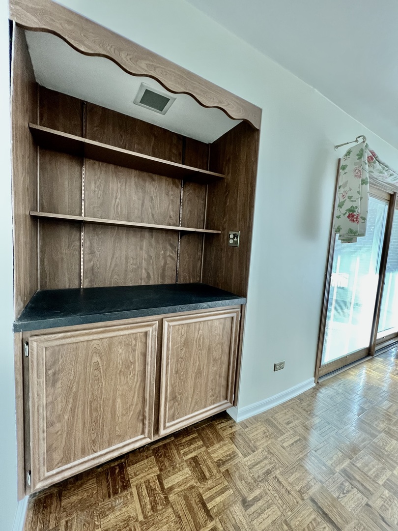 4116 W 99th Street #1A, Oak Lawn, IL 60453