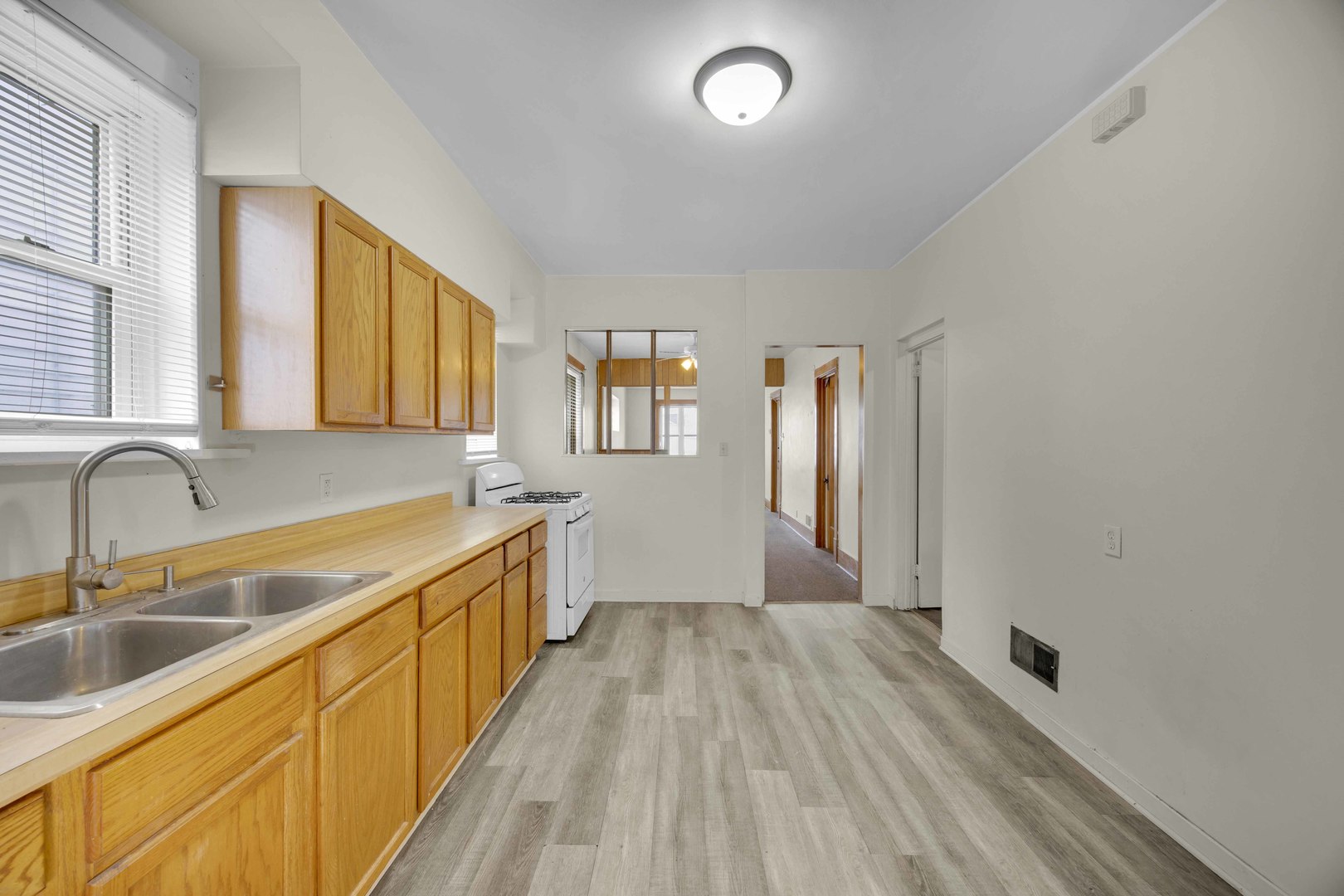 1657 School Street, Chicago Heights, IL 60411