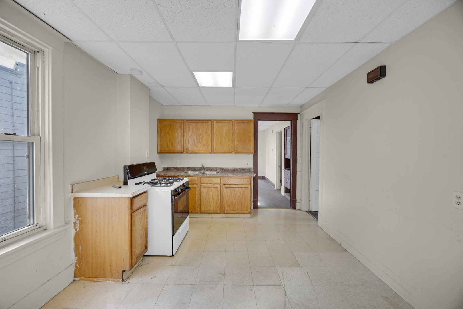 1657 School Street, Chicago Heights, IL 60411