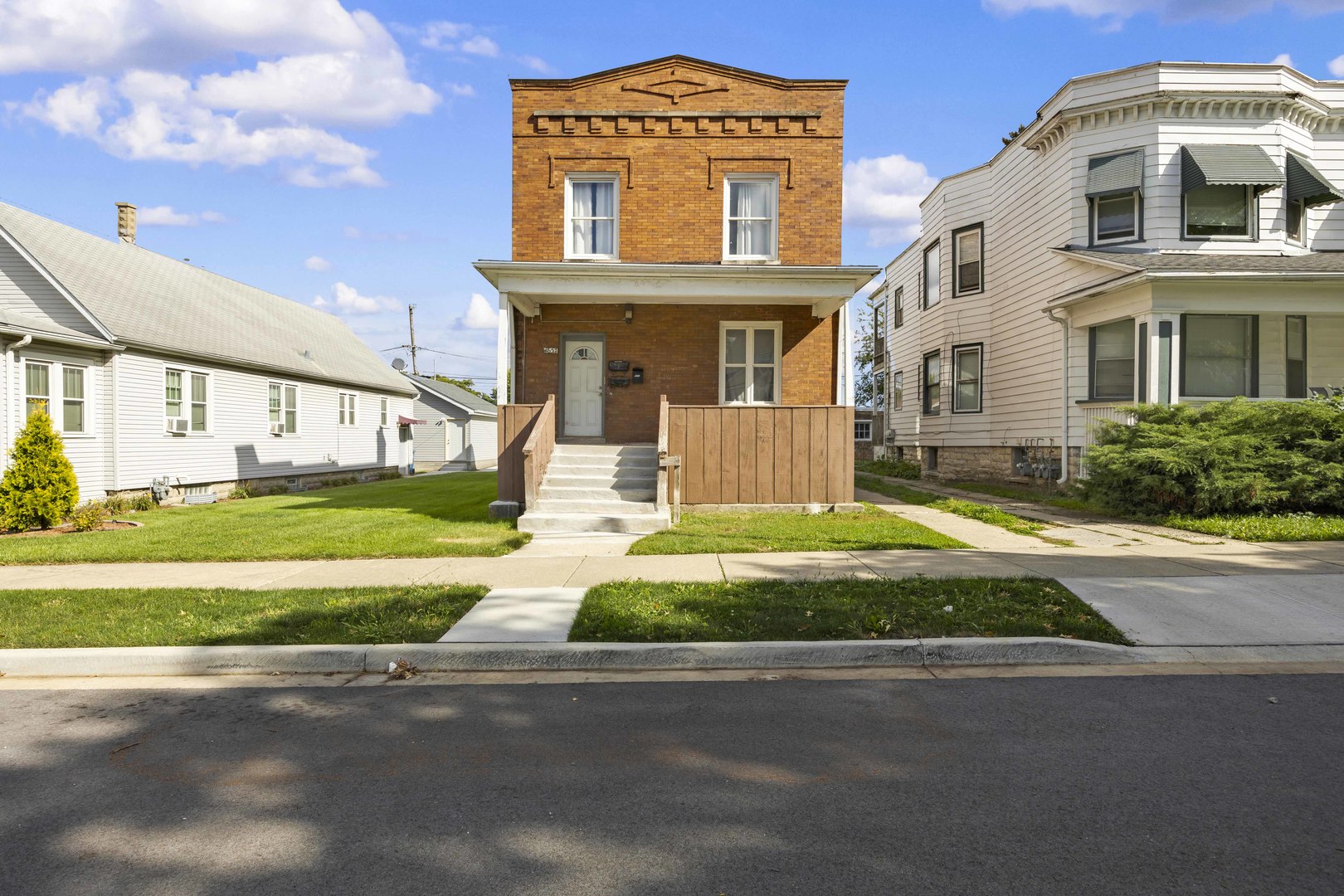 1657 School Street, Chicago Heights, IL 60411