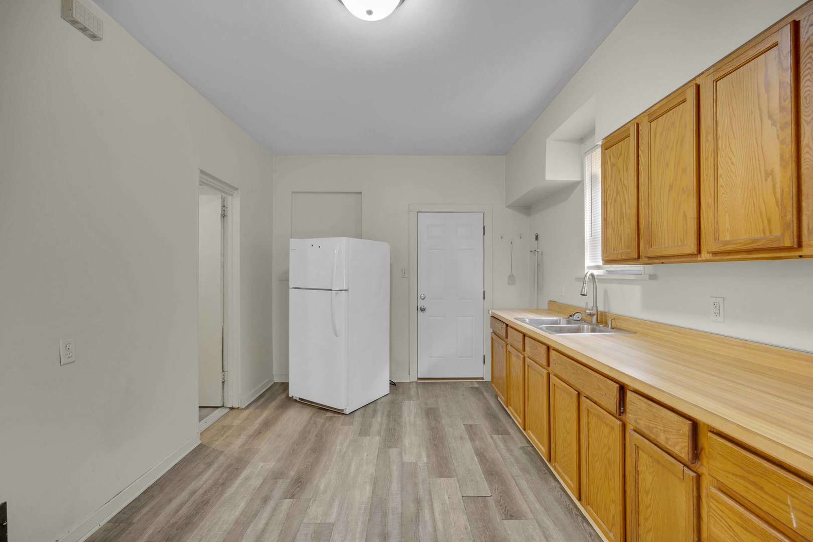 1657 School Street, Chicago Heights, IL 60411
