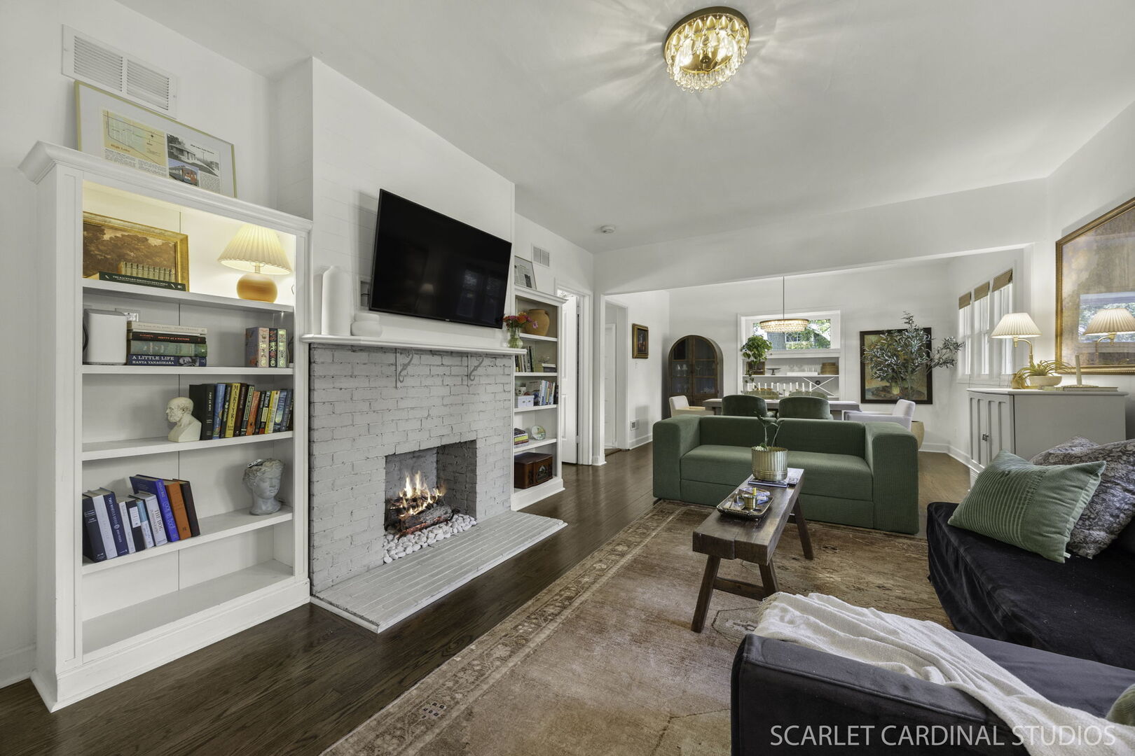 34 Lake Drive, West Chicago, IL 60185